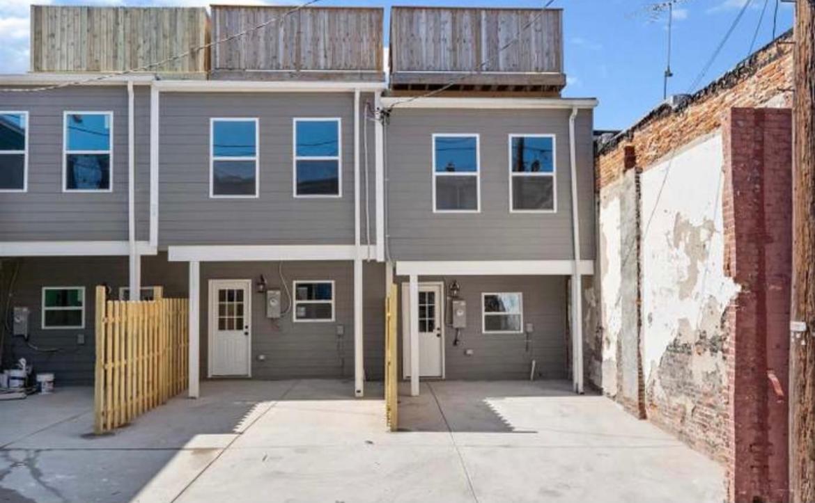The Blue House! Modern+ Rooftop Deck+ Parking Baltimore Exterior photo